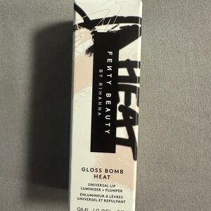 Fenty Beauty Gloss Bomb Heat - Universal Lip Luminizer
